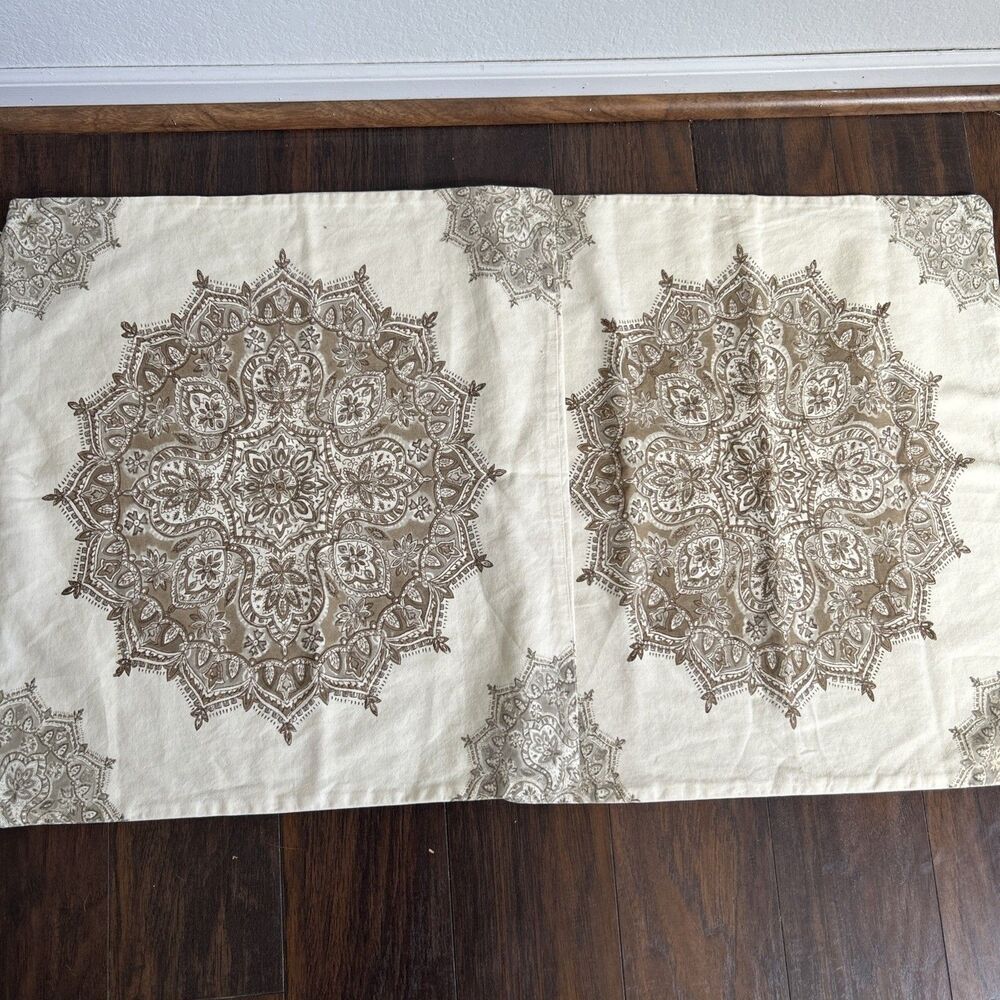 Pottery Barn Pillow Covers Set of Two Ivory & Brown Mandala Design Zipper 24x24
